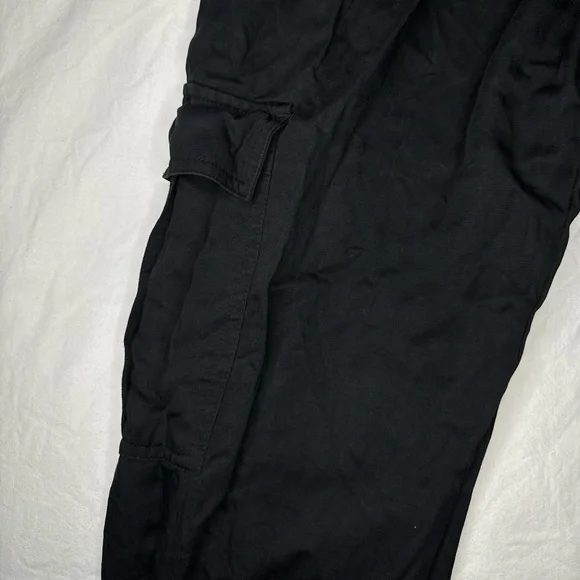 BLANK NYC Cargo Joggers Women’s Pants Black Elastic Band - Size Medium - Picture 6 of 14